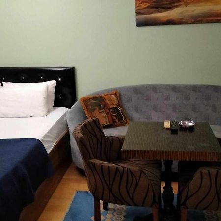 Taksim Pera Suites Provincia di Provincia di Istanbul Esterno foto